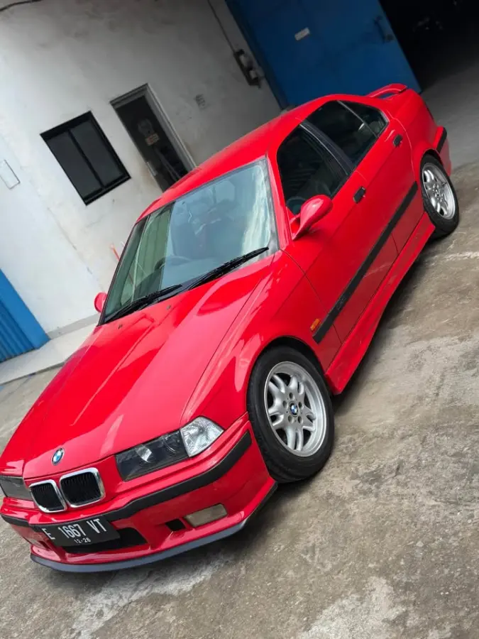 BMW E36 323i 1997