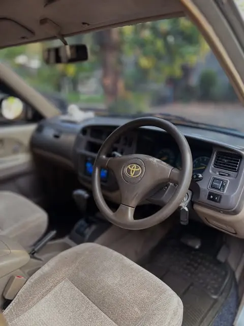 Toyota Kijang 2.0 Kapsul LGX 2004