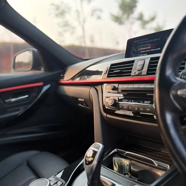 BMW F30 320i 2017