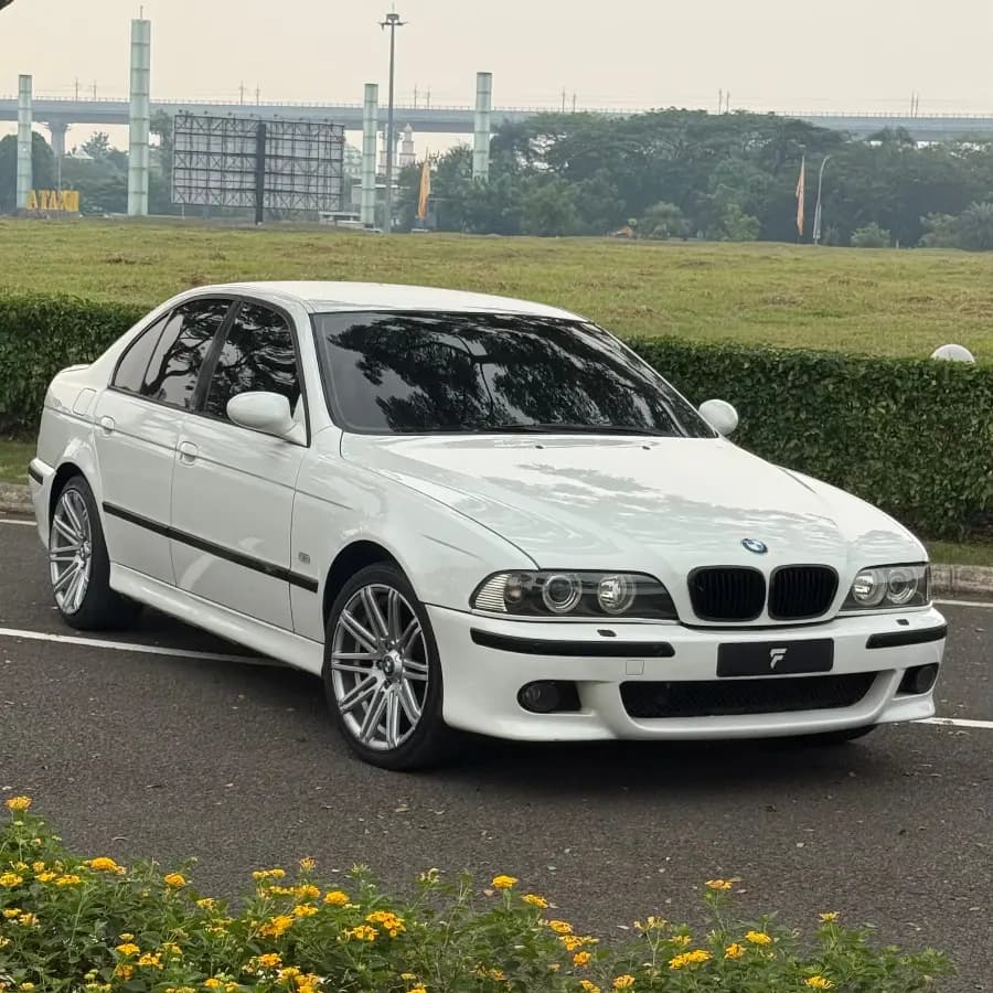 BMW E39 525i 2001