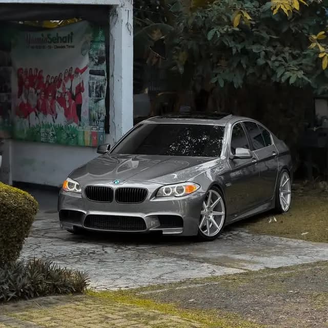 BMW F10 528i 2013