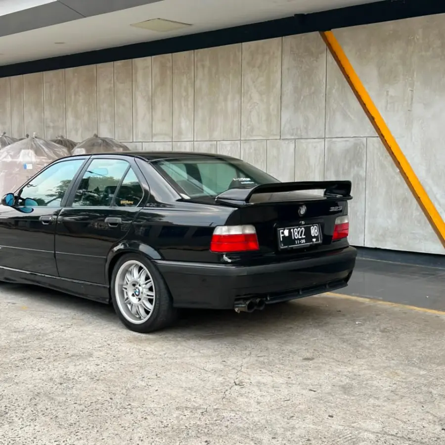 BMW E36 323i 1997