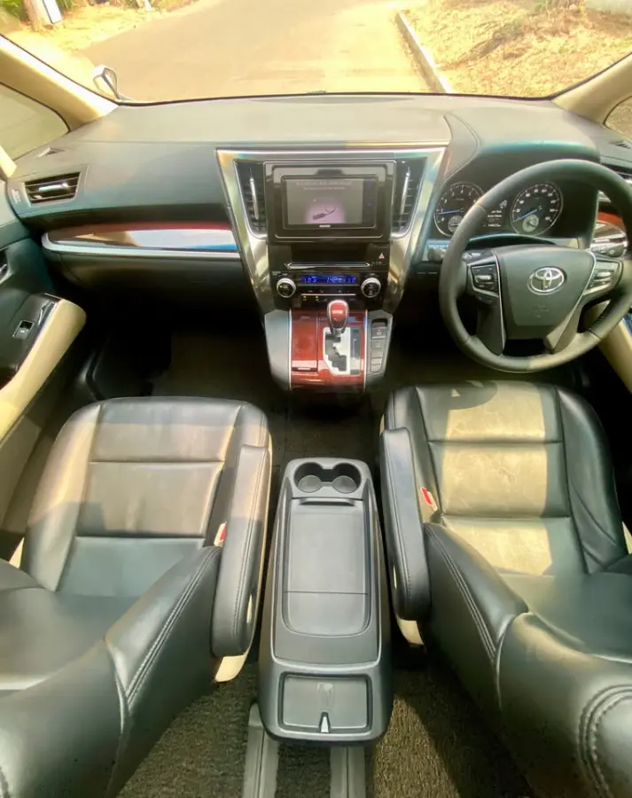 Toyota Alphard SC 2016