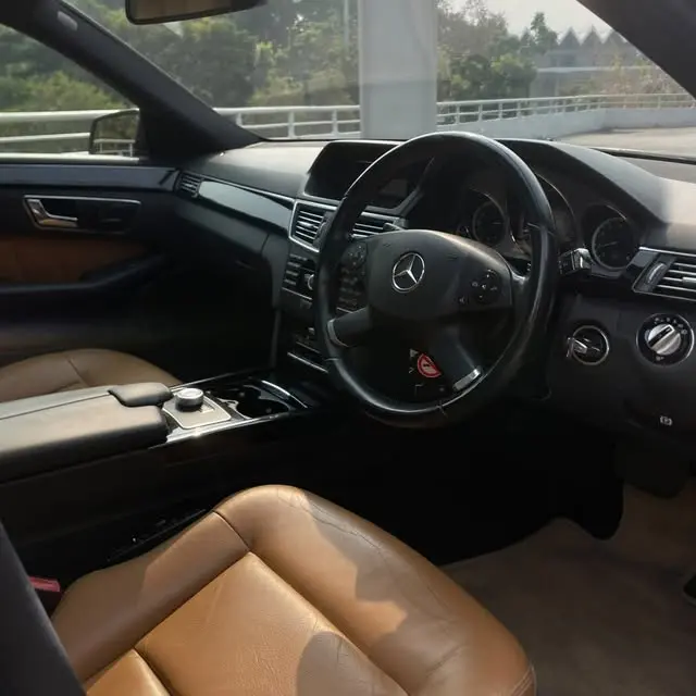 Mercedes-Benz E 300 Avantgarde 2009