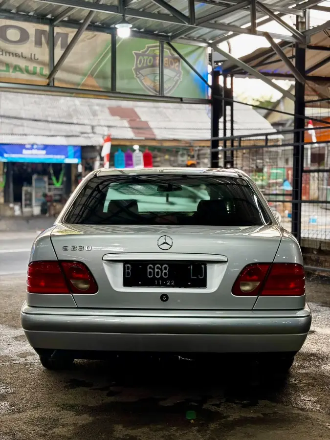 Mercedes-Benz E 230 1997