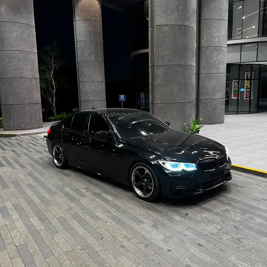 BMW G20 320i 2019