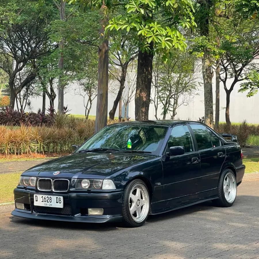 BMW E36 320i 1995