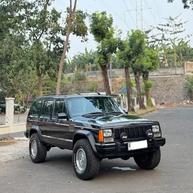 Jeep Cherokee XJ Limited 4.0 1996