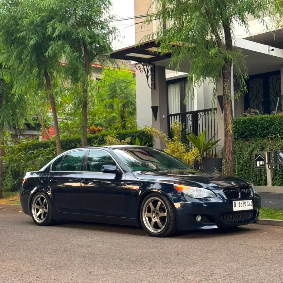 BMW E60 520i 2004