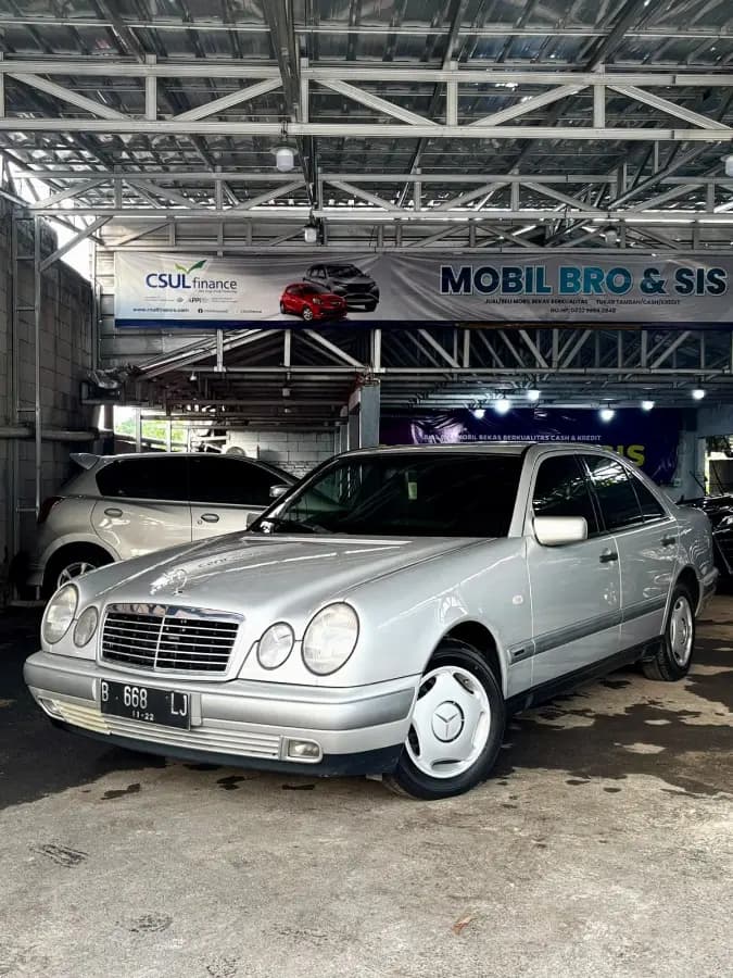Mercedes-Benz E 230 1997