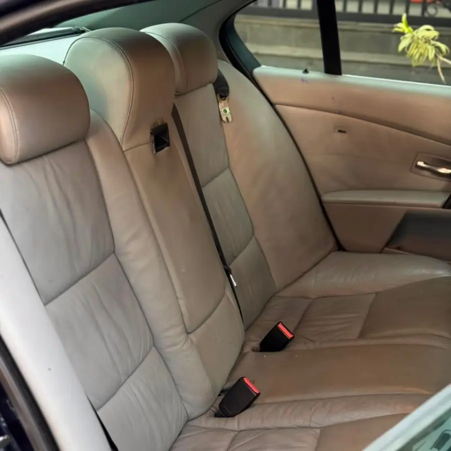 BMW E60 520i 2004