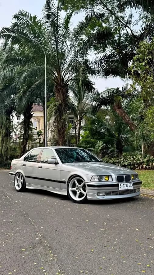 BMW E36 323i 1997