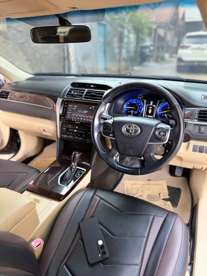 Toyota Camry 2.5 G 2018