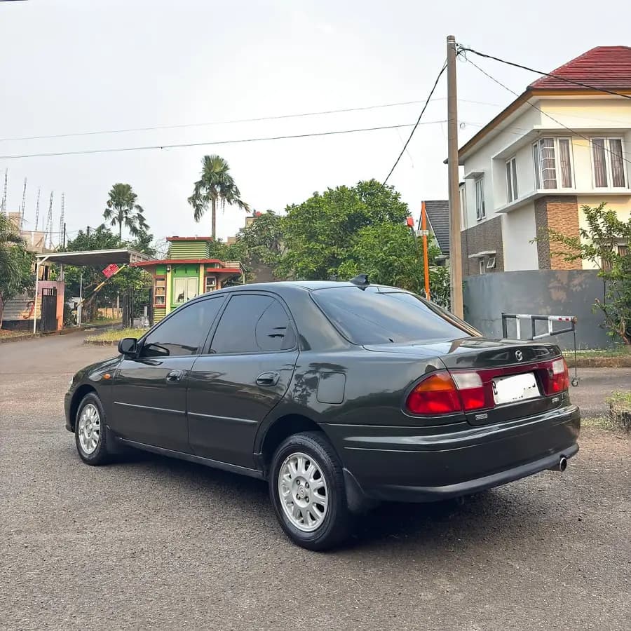 Mazda Familia 1.8 1998