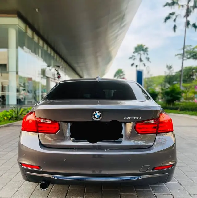 BMW F30 320i 2014