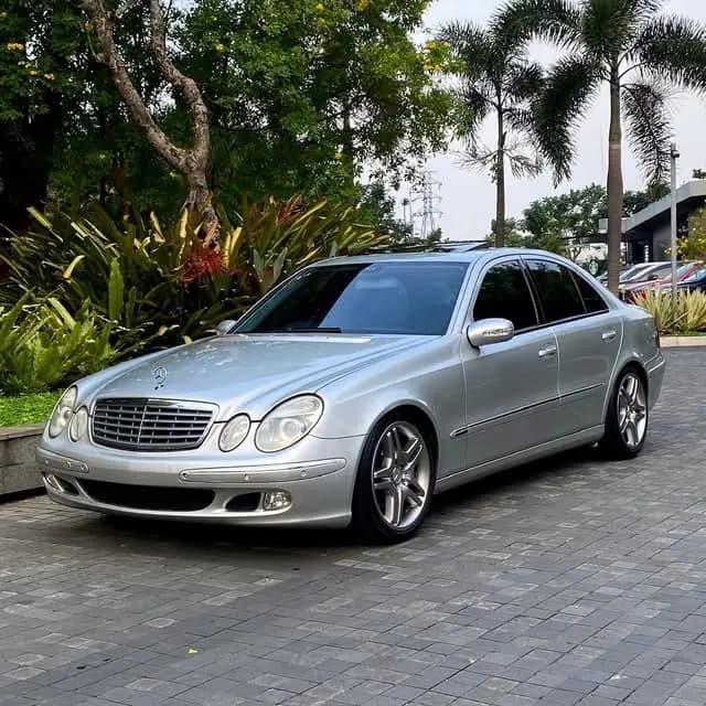 Mercedes-Benz E 240 Avantgarde 2004