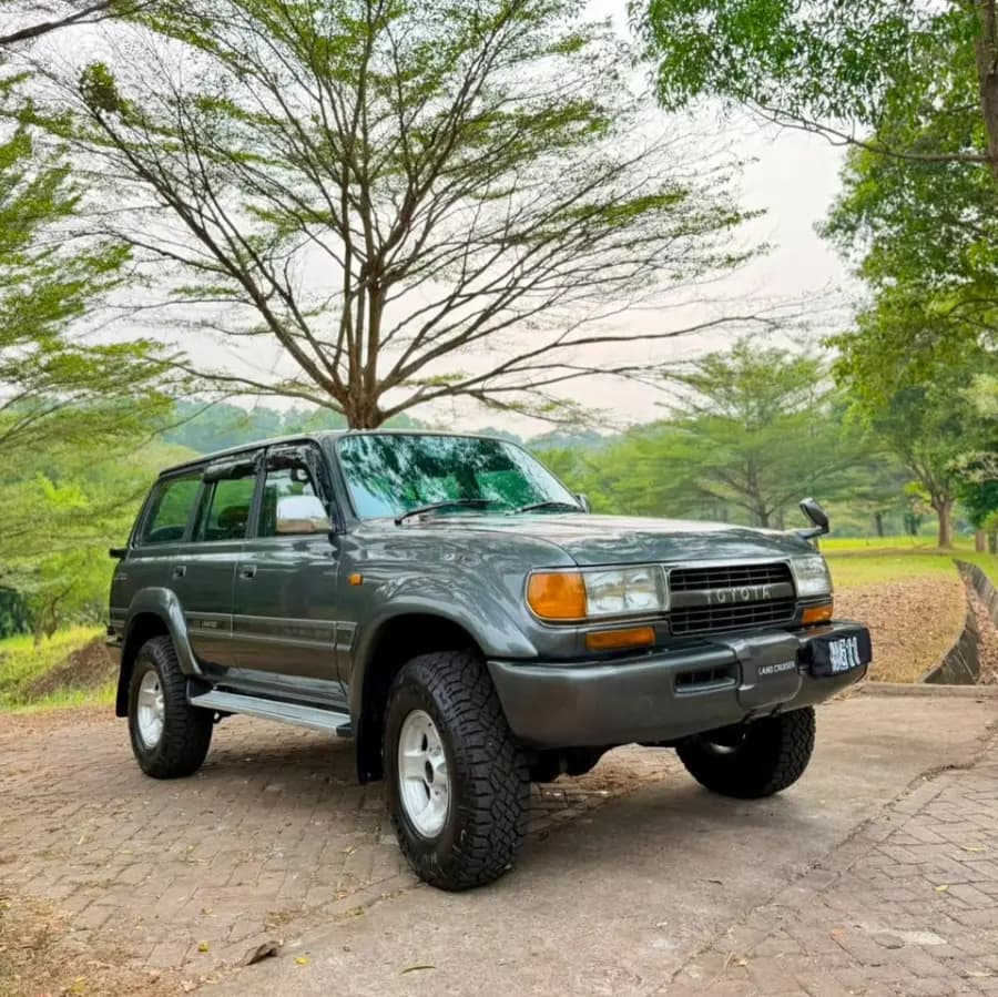 Toyota Land Cruiser VX 81 1992