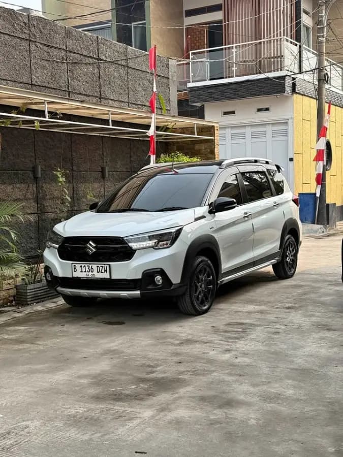 Suzuki XL7 Alpha Hybrid 2024