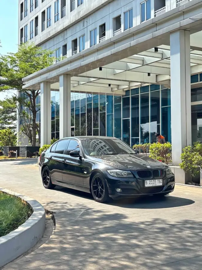 BMW E90 320i 2010