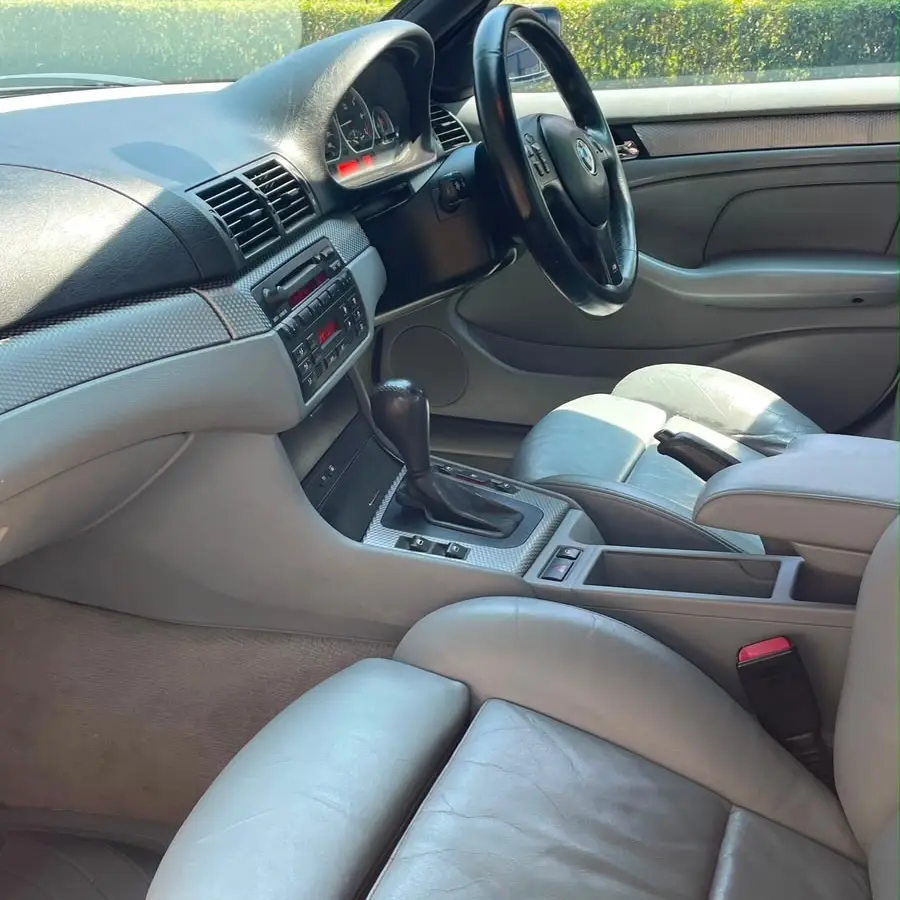 BMW E46 330i 2004