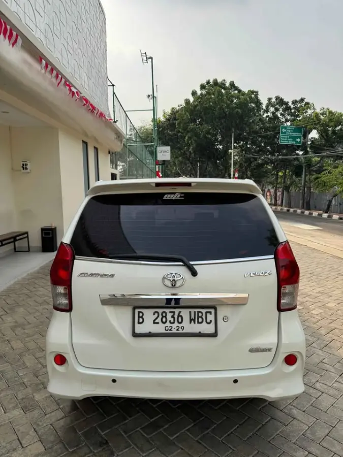 Toyota Avanza 1.5 Veloz 2013