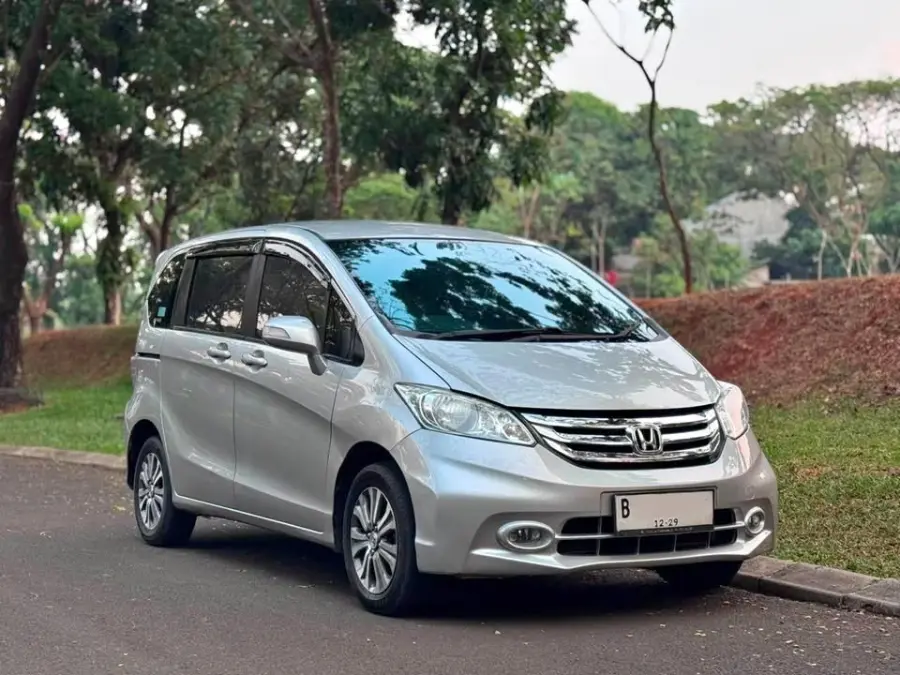 Honda Freed 1.5 E PSD 2014