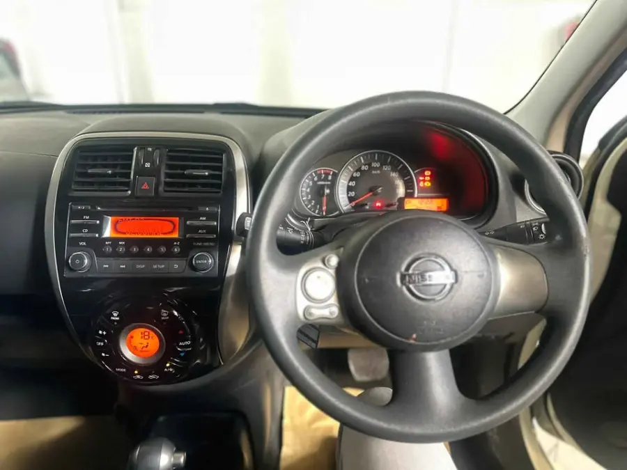 Nissan March 1.2 XS 2015