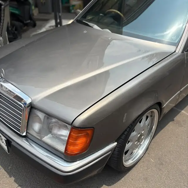 Mercedes-Benz W124 230E 1990