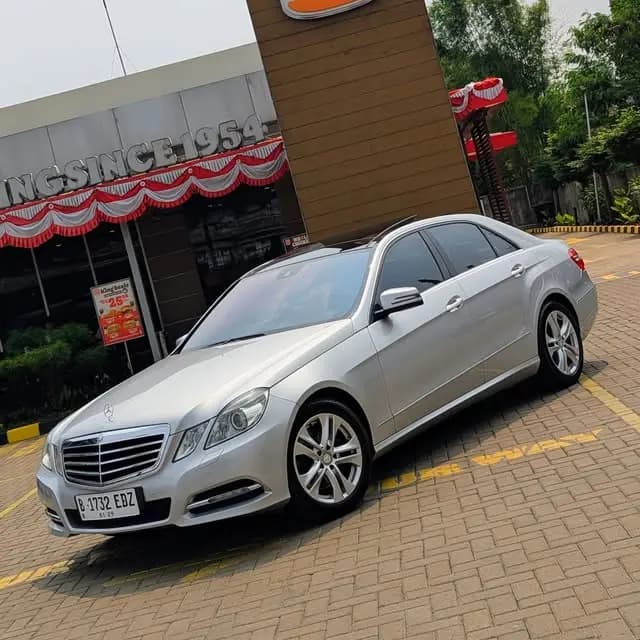 Mercedes-Benz E 300 Avantgarde 2010