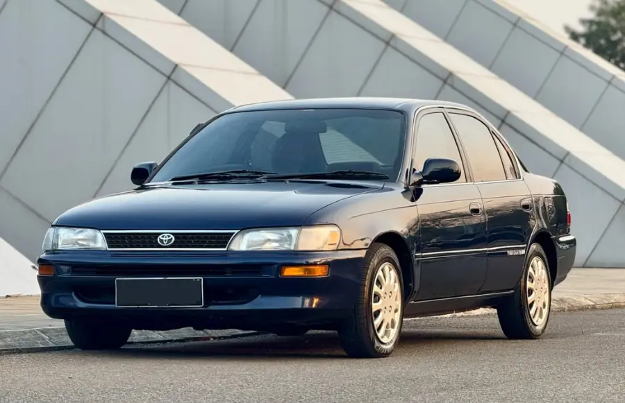 Toyota Corolla 1.6 SEG 1995