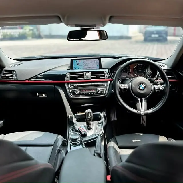 BMW F30 320i 2014