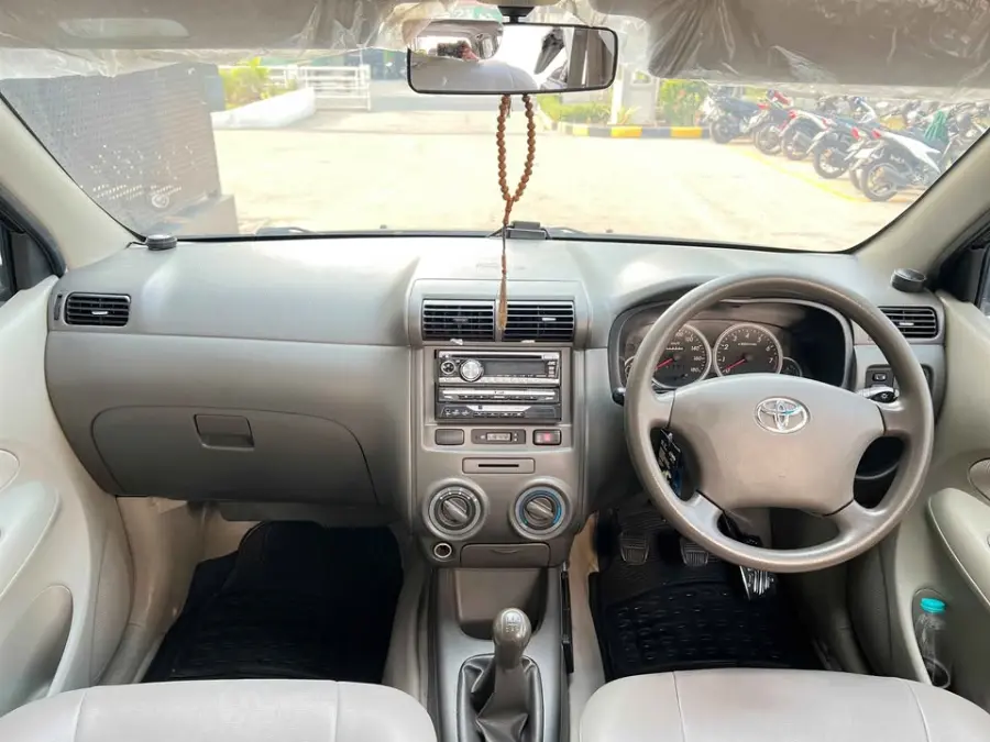 Toyota Avanza 1.3 G 2010