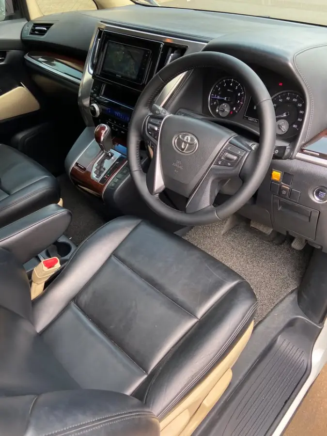 Toyota Alphard SC 2016