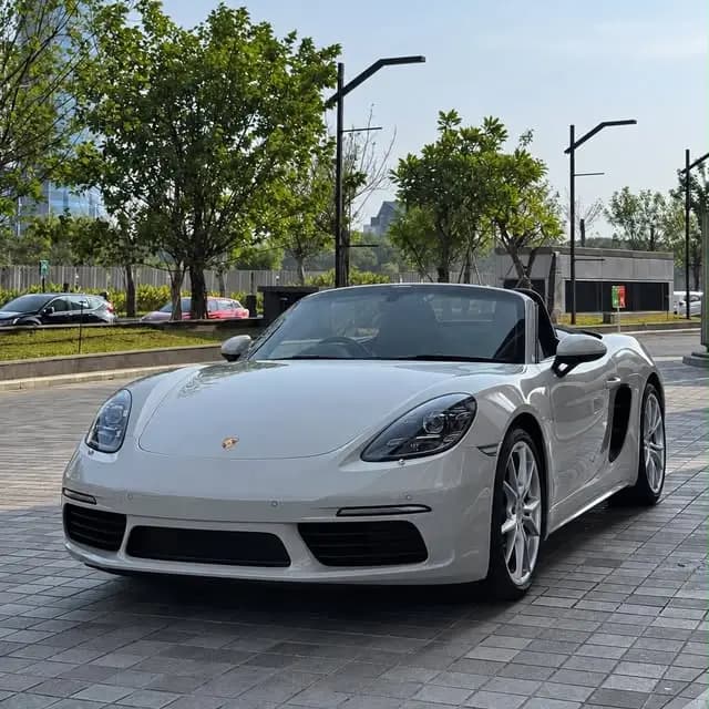 Porsche Boxster 718 2024