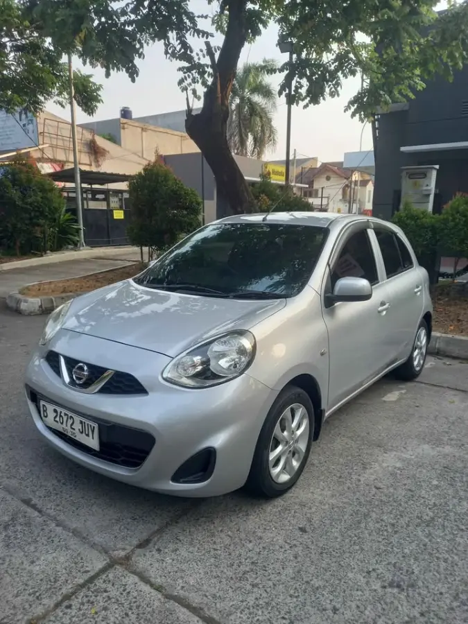 Nissan March 1.2 2015