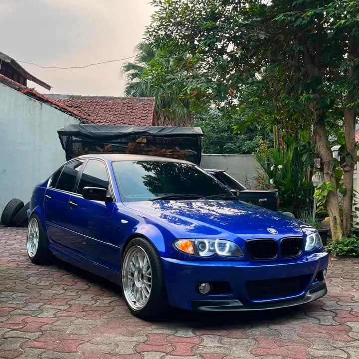 BMW E46 325i 2002