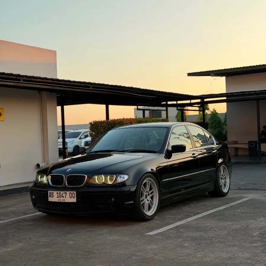 BMW E46 325i 2003