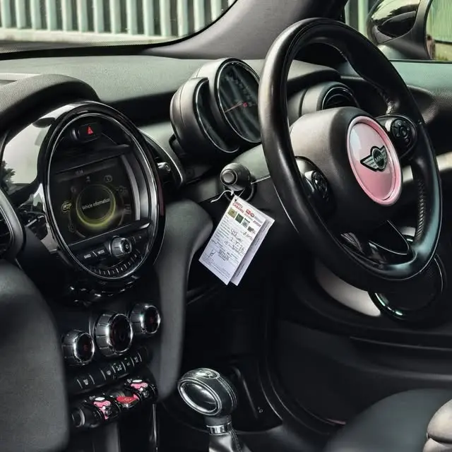 Mini Cooper 3-Door 2014
