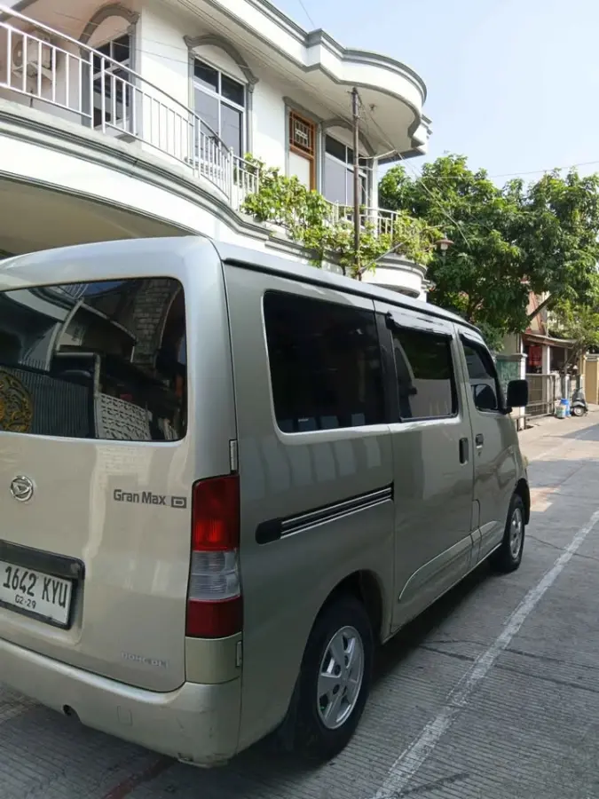 Daihatsu Gran Max 1.3 D 2012