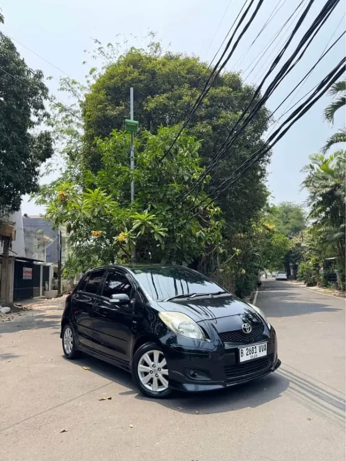 Toyota Yaris S Limited 2010