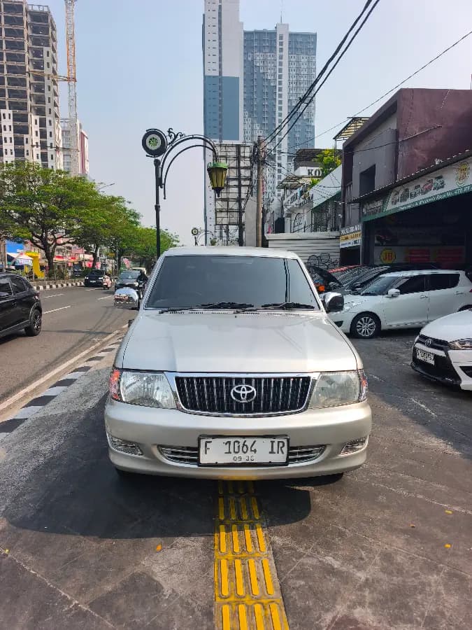 Toyota Kijang 2.0 Kapsul LGX 2003